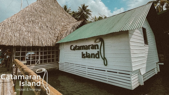 [Imagen:¡Una Noche en El Caribe Guatemalteco! ¡Paga Q629 en Lugar de Q1,047 por Estadía para 2 Personas en Bungalow Privado + Traslados en Lancha + Parqueo + Impuestos en Catamaran Island Hotel!]
