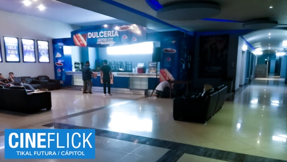 [Imagen:¡Paga Q114 en Lugar de Q191 por 2 Entradas para Película a Elección (Estreno o Cartelera) + 2 Hot Dogs +1 Poporopo Grande + 2 Bebidas de 16 Onzas o 2 Granitas!]