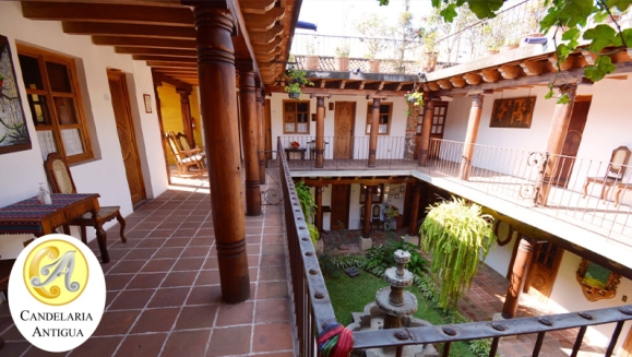 [Image: ¡Agosto en Antigua! ¡Paga $60 en Lugar de $125 por Estadía Romántica en Habitación con Cama Queen o King + 2 Desayunos Típicos o Americanos + 2 Copas de Vino + Bombones de Chocolate + Impuestos Incluidos!m]