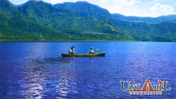 [Imagen:¡Paga Q499 en Lugar de Q1,400 por Estadía de 3 Días y 2 Noches para 2 Adultos en el Lago de Atitlán: Habitación Doble + 4 Desayunos + Uso Ilimitado de Kayaks + Impuestos Incluidos!]