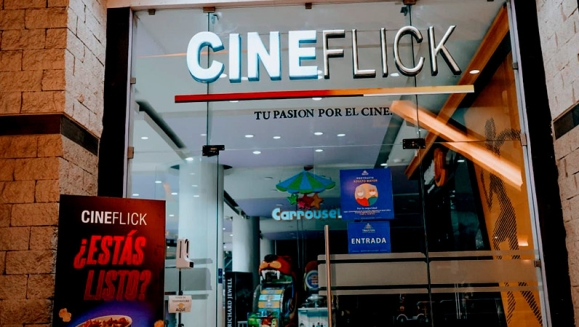 [Image: ¡Paga Q155 en Lugar de Q280 por 4 Entradas para Película a Elección (Estreno o Cartelera) + 2 Hot Dogs + 2 Poporopos + 4 Bebidas!m]