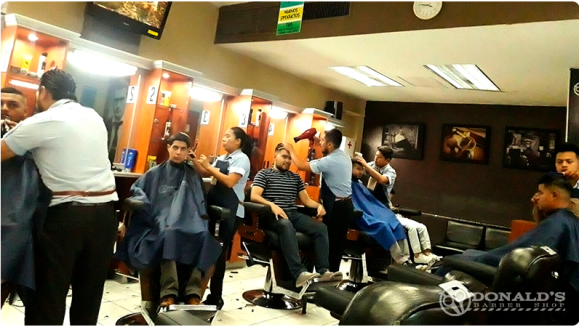 [Image: ¡Paga $9 en Lugar de $35 por 2 Cortes de Cabello o Barba + 2 Lavados de Cabello + 2 Aplicaciones de Tónico Capilar Antiestrés + 2 aplicaciones de Gel o Cera + 2 masajes Express!m]