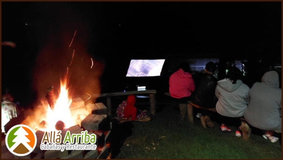 [Image: ¡Paga $68.75 en Lugar de $125 por 1 Noche en Cabaña para 2 Adultos y 2 Niños o para 3 Adultos + Desayunos + 30 Minutos de Juegos de Mesa + Caminata en Bosque + Visita al Vivero de Hortalizas y Más!m]