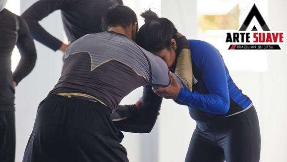 [Image: ¡Paga $25 en Lugar de $110 por 1 Mes de Clases Ilimitadas de Brazilian Jiu Jitsu para Adultos, Adolescentes o Niños + Matricula!m]