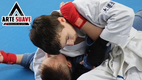 [Image: ¡Paga $25 en Lugar de $110 por 1 Mes de Clases Ilimitadas de Brazilian Jiu Jitsu para Adultos, Adolescentes o Niños + Matricula!m]