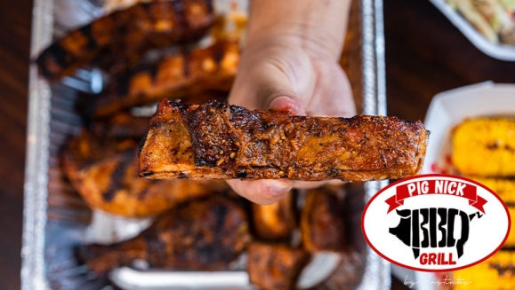 [Imagen:¡Paga Q225 en Lugar de Q330 por Combo Mundialista para 4 que Incluye: Costillas + Costillitas + Piernas de Pollo + Pulled Pork + 4 Guarniciones de Elote a la Parrilla + Coleslaw + Papas Bravas + Frijoles Charros + 4 Bebidas Naturales!]