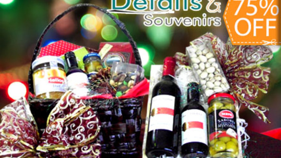 [Image: ¡Paga $20 en lugar de $80 por una Canasta Navideña Gourmet en Details &amp; Souvenirs!m]