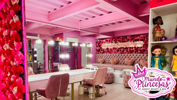 [Image: ¡Paga Q275 en Vez de Q700 y Celebra el Día de La Madre con Tu Princesa en Un Día de Mimos en Salón y Spa: Masaje Relajante con Piedras Volcánicas + Lavado y Planchado de Cabello + Copa de Vino + Mani y Pedi Spa + Peinado + Maquillaje Fantasía y Más!m]