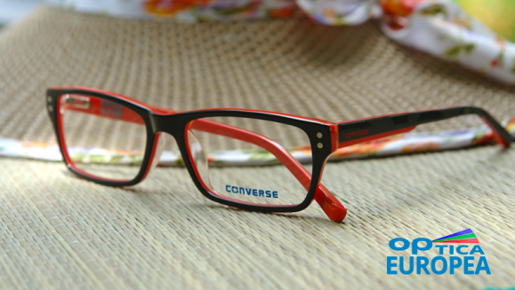 [Image: ¡Paga $125 en Lugar de $255 por Lentes Graduados Visión Sencilla de Policarbonato o Resina y con Antirreflejante + Aro Marca CONVERSE + Estuche + Franela + Examen Visual Realizado por Optometristas Certificados!m]