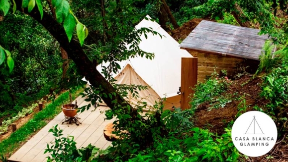 [Image: ¡Paga Q799 en Lugar de Q1,195 por Estadía para 4 en Carpa de Lujo Equipada con: Deck Privado + Camas + Baño + Churrasquera + Utensilios de Cocina + Filtro de Agua + Fogata + Uso de Jacuzzi y Más!m]