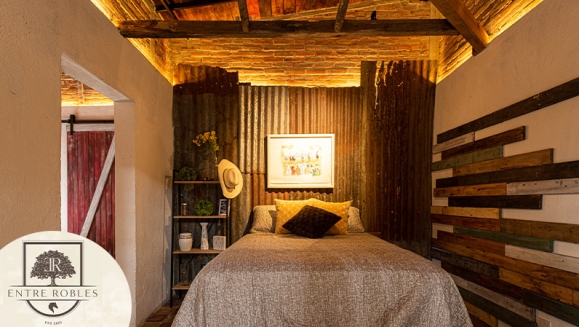 [Image: ¡Paga Q479 en lugar de Q1,040 por Estadía Campestre para 2 en Habitación Temática + Circuito de Spa con Sauna, Jacuzzi e Hidroterapia!m]