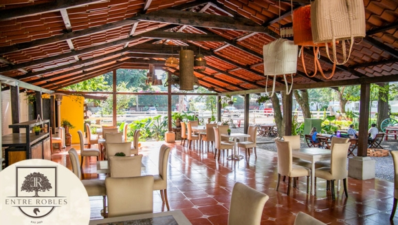 [Image: ¡Paga Q479 en lugar de Q1,040 por Estadía Campestre para 2 en Habitación Temática + Circuito de Spa con Sauna, Jacuzzi e Hidroterapia!m]