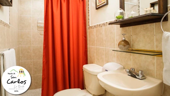 [Image: ¡Paga Q199 en Lugar de Q349 por Estadía de 1 Noche en Antigua Guatemala para 2 Personas en Habitación Doble + Impuestos Incluidos!m]