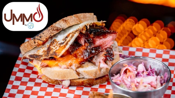 [Image: ¡Paga Q75 en Lugar de Q170 por Menú para 2 que Incluye: 2 Sándwich a Elección Entre Costilla o Pulled Pork + 2 Acompañamientos + 2 Bebidas Naturales!m]