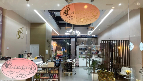 [Image: ¡Paga Q275 en Vez de Q1,075 por Cambio de Look, que Incluye: Ritual de Hidratación INOAR con Planchado + Lavado Spa + Corte Personalizado + Manicure y Pedicure Spa + Aplicación de Gelish Bicolor en Manos y Pies + Waves o Planchado y Más!m]