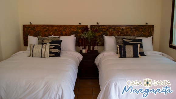 [Image: ¡Paga Q399 en Lugar de Q750 por Estadía Romántica para 2 Personas en Antigua Guatemala + 2 Desayunos Continentales + Impuestos Incluidos!m]
