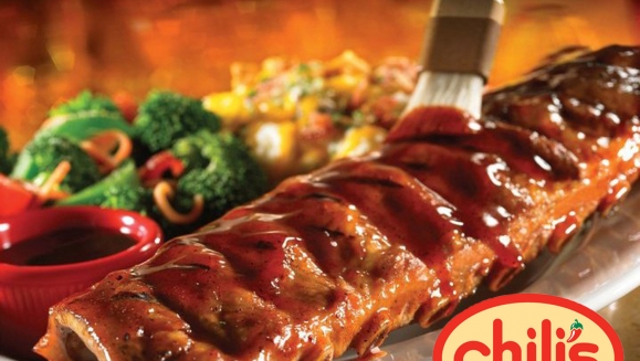 [Image: Pagas $10 y consumes $20 de comida y bebidas en Chili’s de La Gran Vía!m]