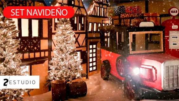 [Image: ¡Paga Q349 en lugar de Q750 por Sesión Fotográfica en Set Navideño + 20 Fotografías Editadas en Formato Digital + Impresión de 8 Fotografías: 1 Ampliación 8x10 + 7 Ampliaciones 5x7 + 1 Marco Fotográfico 5x7! ¡Sin Limite de Personas!m]