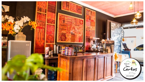 [Image: ¡Paga Q499 en Lugar de Q855 por Estadía Romántica en Antigua para 2 con: Noche de Hospedaje + Decoración con Pétalos de Rosa + Fresas con Chocolate + 1 Botella de Vino Tinto + 2 Desayunos Típicos Chapines + Impuestos Incluidos!m]