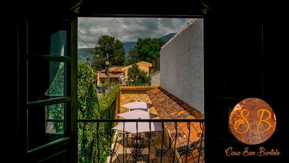 [Image: ¡Paga $69 en Lugar de $140 por Estadía para 2 personas + 2 Desayunos Típicos + 2 Cenas o Almuerzos en Casa San Bartolo, Antigua Guatemala!m]