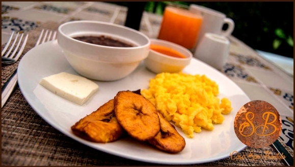 [Image: ¡Paga $69 en Lugar de $140 por Estadía para 2 personas + 2 Desayunos Típicos + 2 Cenas o Almuerzos en Casa San Bartolo, Antigua Guatemala!m]
