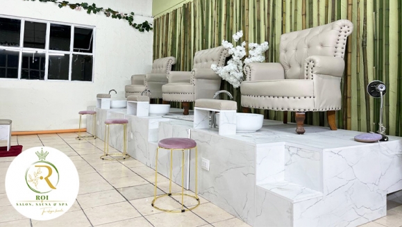 [Image: ¡Renueva tus Manos y Pies! ¡Paga Q85 en Lugar de Q500 por Manicure y Pedicure Spa: Aplicación de Esmalte Permanente +  Exfoliación con Sales Minerales!m]