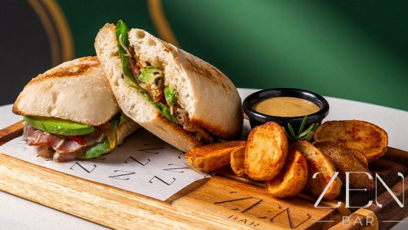 [Image: ¡Paga Q99 en Lugar de Q210 por 2 Hamburguesas Barans o 2 Sandwiches Génova + Papas Fritas + 2 Sodas o 2 Cervezas!m]