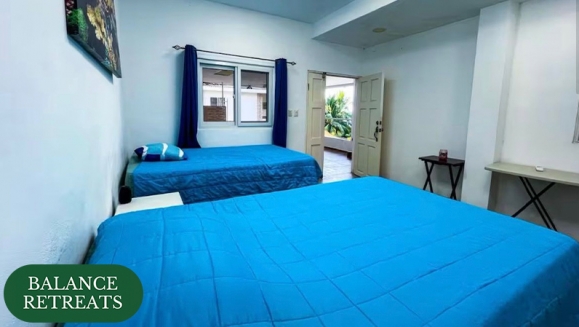 [Image: ¡Experiencia Deluxe de Yoga Frente al Mar (17 Enero)! ¡Paga $84 en Lugar de $164 y Disfruta 1 Noche de Alojamiento en Elegante Mansión en Bahía Dorada, La Libertad + Alimentación + Meditación Guiada y Bienestar! ¡18 Cupones Disponibles!m]