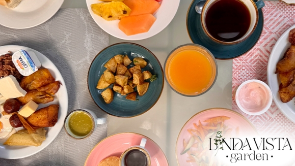 [Image: ¡All You Can Eat en Linda Vista Garden! ¡Paga $11 en Vez de $16.95 por Desayuno Buffet Para 1 Persona que Incluye: Huevos, Pancakes, Frijoles, Pupusas, Tamales, Tocinos, Chorizos, Plátanos, Salsas, Quesos, Yogurt , Fruta, Postres, Jugos y Más!m]