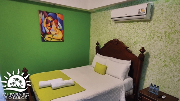 [Image: ¡Paga Q1,500 en Lugar de Q2,500 por Estadía de 3 Días y 2 Noches Para 2 Personas en Río Dulce: Habitación Suite Junior con A/C + 2 Desayunos + Jacuzzi Privado + Piscinas + Balcón con Vista Panorámica + Ingreso a Museo y Más!m]