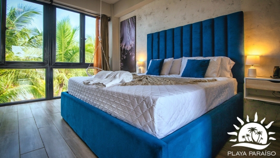 [Image: ¡Paga Q450 en Lugar de Q750 por Estadía de 1 Noche Para 2 Personas en Monterrico: Habitación Deluxe King con A/C + 1 Cama King + Ducha y Baño Privado + Televisión + Piscinas + Acceso a Playa Privada y Más!m]