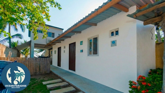 [Image: ¡Plan Playero en Pareja! ¡Paga $107 en Lugar de $179 por Estadía Para 2 Personas en Ocean Paradise, Playa Barra de Santiago, Ahuachapán! ¡Solo 18 Cupones Disponibles!m]