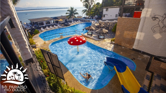 [Image: ¡Paga Q2,548 en Lugar de Q3,920 por Estadía de 3 Días y 2 Noches Para Hasta 2 Adultos y 2 Niños en Río Dulce: Habitación Suite Master con A/C + 4 Desayunos + Jacuzzi Privado + Piscinas + Balcón con Vista Panorámica + Ingreso a Museo y Más!m]