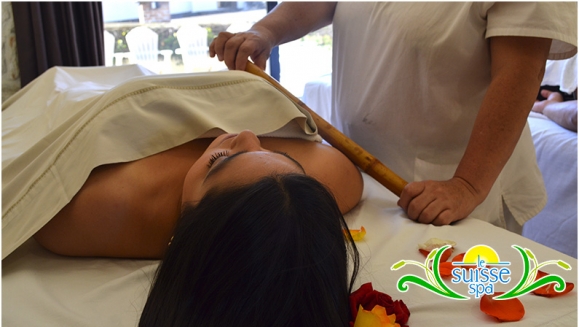 [Image: ¡Paga Q374 en vez de Q1,550 por Estadía para 2 Personas en Habitación con Chimenea + Día de Spa para 2 (Masajes Relajantes a Elección, Exfoliación, Mascarilla Facial, Té Relajante) + Uso de Instalaciones!m]