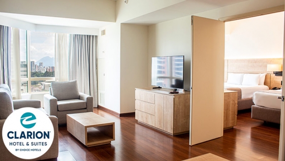 [Image: ¡Vacaciones de Lujo en la Ciudad de Guatemala! ¡Paga $110 en Lugar de $176.87 por Estadía en Clarion Hotel &amp; Suites: Suite Deluxe Doble Hasta Para 2 Adultos y 2 Niños + 2 Desayunos y Más! ¡Solo 13 Cupones Disponibles!m]