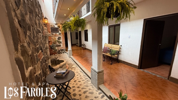 [Image: ¡La Escapada que Merecen Está Aquí! ¡Paga Q599 en Lugar de Q850 por Estadía en Antigua Guatemala para 2 Personas: Habitación Doble + 2 Desayunos!m]