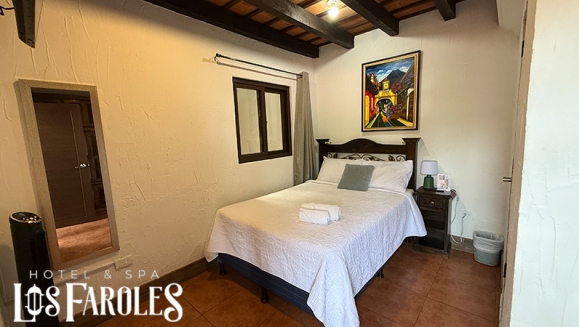 [Image: ¡La Escapada que Merecen Está Aquí! ¡Paga Q599 en Lugar de Q850 por Estadía en Antigua Guatemala para 2 Personas: Habitación Doble + 2 Desayunos!m]