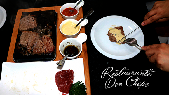 [Image: ¡Paga Q195 en lugar de Q390 por 2 Platos de 8 Onzas de Lomito a La Piedra c/u + Recado de Pepián + Salsa de Chiltepe + 2 Guarniciones a Elección entre Frijoles, Papas Fritas, Papa Asada o Ensalada + Pan + Bebida Natural o Cerveza + Postre!m]