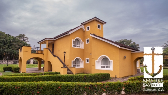 [Image: ¡Escapada 5 Estrellas en Amatique Bay Hotel! ¡Paga Q829 en Lugar de Q1,061 por Estadía en Habitación Studio Sencilla o Doble Para 2 Adultos y Hasta 2 Niños + Desayunos + Uso Ilimitado de Instalaciones + Impuestos Incluidos!m]