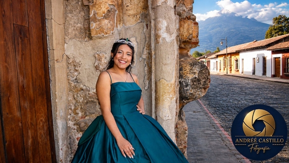 [Image: ¡Captura Tus Momentos Más Especiales! ¡Paga Q199 en Lugar de Q950 por Sesión Fotográfica en Antigua Guatemala Hasta para 4 Personas que Incluye: Tour Fotográfico de 45 a 60 Minutos + 15 Fotografías Editadas + 3 Fotografías Impresas Tamaño 4x6!m]