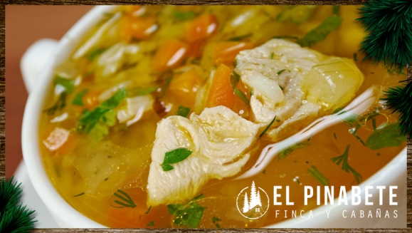 [Image: ¡Paga $55 en Lugar de $130.50 por Estadía de 1 Noche para 4 Personas + 2 Sopas de Gallina + 1 Quesadilla para Compartir + 4 Cafés + Tour en El Bosque + Fogata Nocturna + 90 Paintballs + 2 Marcadoras y Más!m]