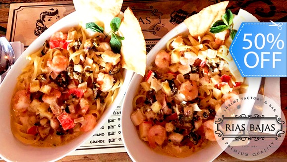 [Image: ¡Paga Q149 en lugar de Q299 por  2 Platos de Exquisito Fettuccine Frutti di Mare con Camarones, Cangrejo, Calamares y Pulpo + 2 Bebidas a Elección en Rías Bajas Restaurant &amp; Bar!m]