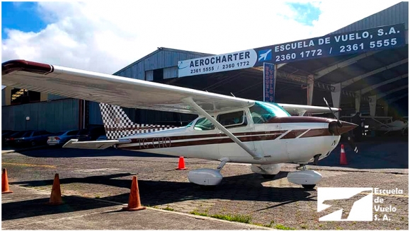 [Image: ¡Paga Q655 en lugar de Q1,400 por Vuelo de Prueba de 45 Minutos + Curso Introductorio 360 + Playera!m]