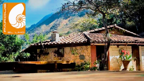 [Image: ¡Paga $33 en Lugar de $66 por Estadía de 1 Noche para 2 Adultos y 2 Niños + 2 Desayunos Típicos + 2 Almuerzos del Día + 1 Quesadilla Familiar + 2 Cafés + Tour por El Parque con Visita al Museo de Fósiles, La Cascada y Más! ¡DISPONIBLES 43 CUPONES!m]