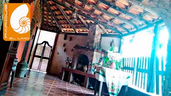 [Image: ¡Paga $33 en Lugar de $66 por Estadía de 1 Noche para 2 Adultos y 2 Niños + 2 Desayunos Típicos + 2 Almuerzos del Día + 1 Quesadilla Familiar + 2 Cafés + Tour por El Parque con Visita al Museo de Fósiles, La Cascada y Más! ¡DISPONIBLES 43 CUPONES!m]